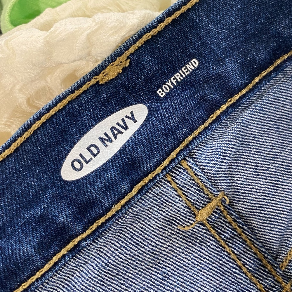 “Boyfriend” fit Old Navy blue jean shorts size XS EUC - Picture 8 of 11